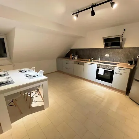 Appartement Urbansuites - Stylish I Koblenz Center I Kitchen I Up To 115m2 *