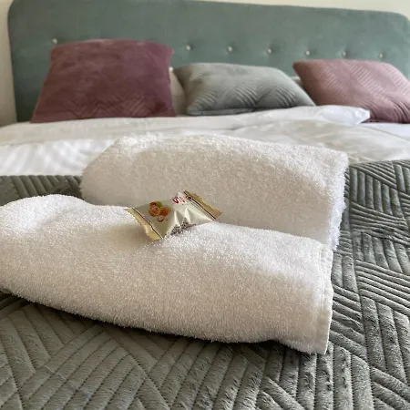 Appartement Urbansuites - Stylish I Koblenz Center I Kitchen I Up To 115m2 *