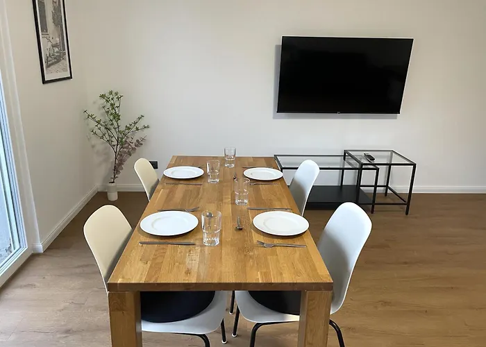 Appartement Urbansuites - Stylish I Koblenz Center I Kitchen I Up To 115m2 *