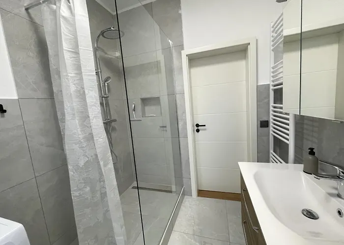 Appartement Urbansuites - Stylish I Koblenz Center I Kitchen I Up To 115m2 Coblence